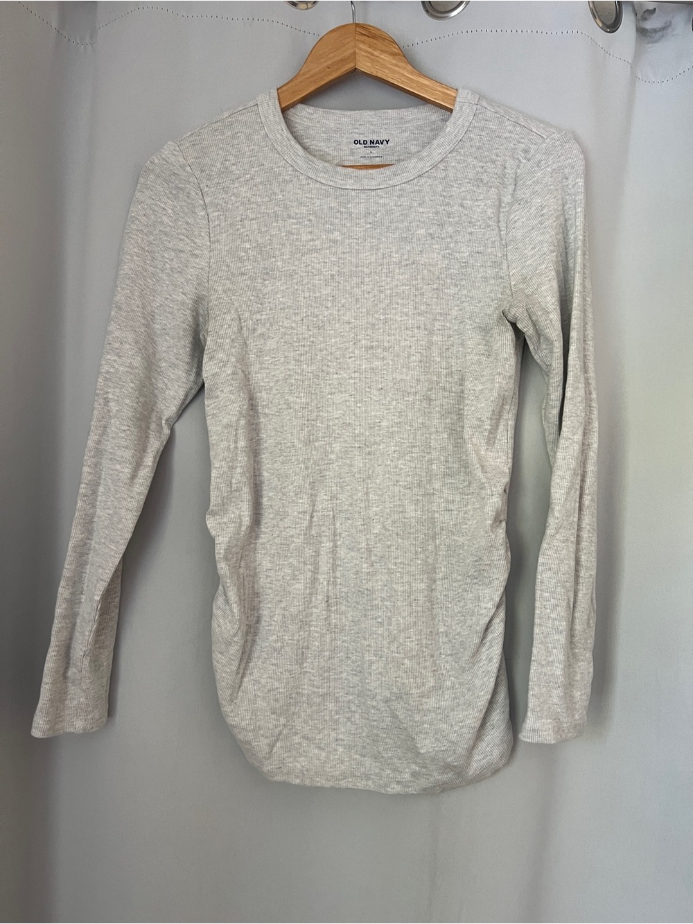 Old Navy Light Heather Gray Ribbed Maternity Top